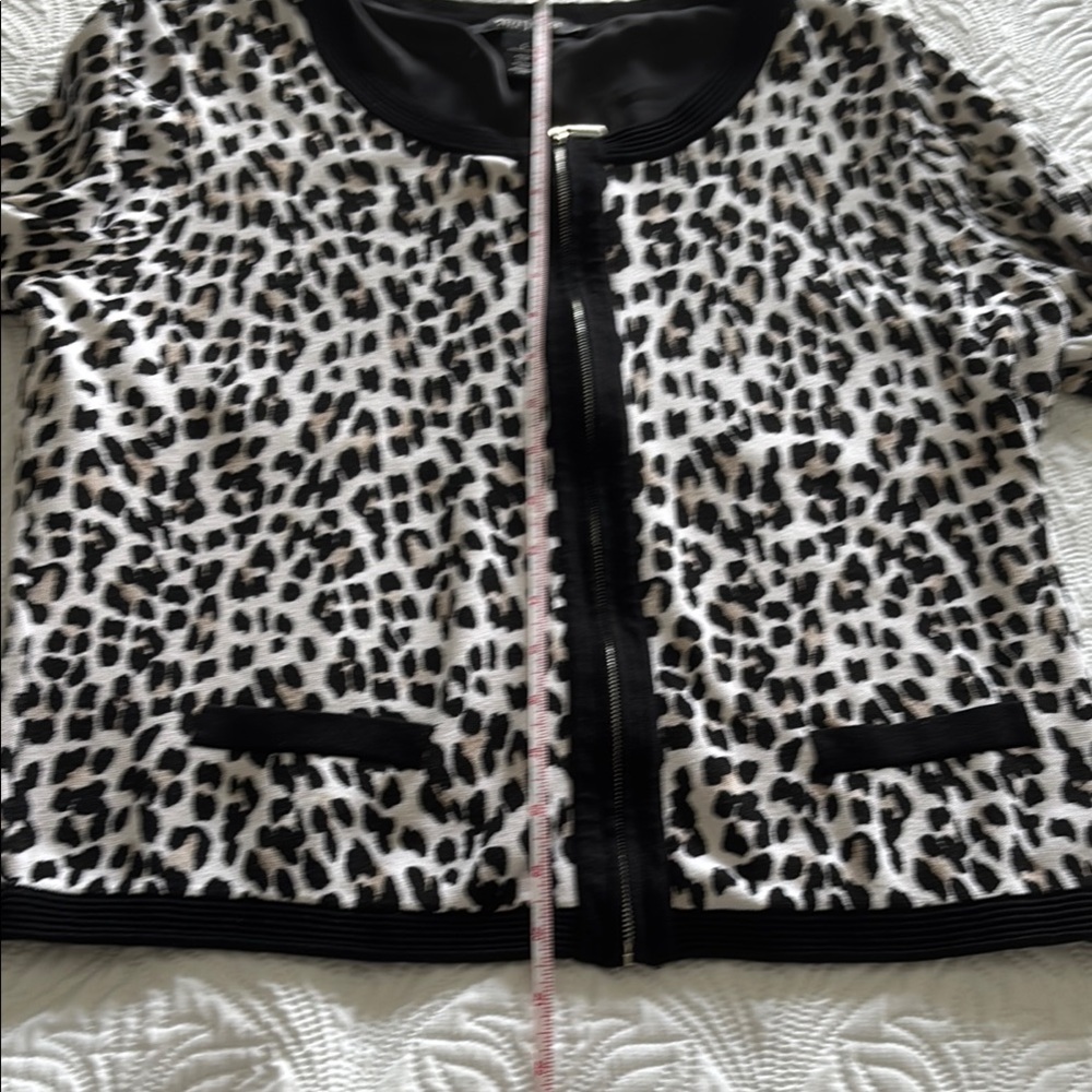 Chic Leopard Print Cardigan - Picture 12 of 16